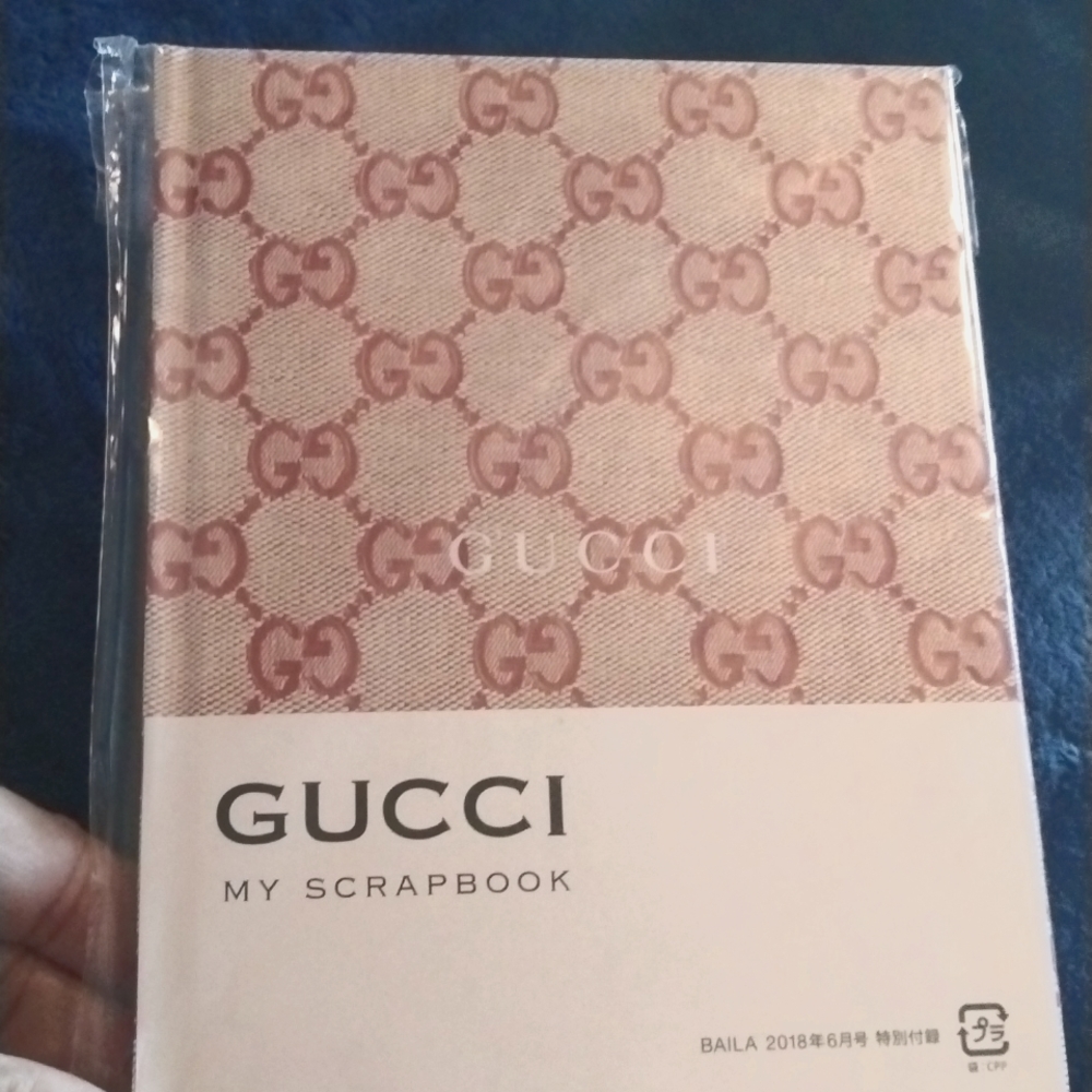 💕NWT Gucci scrapbook/notebook